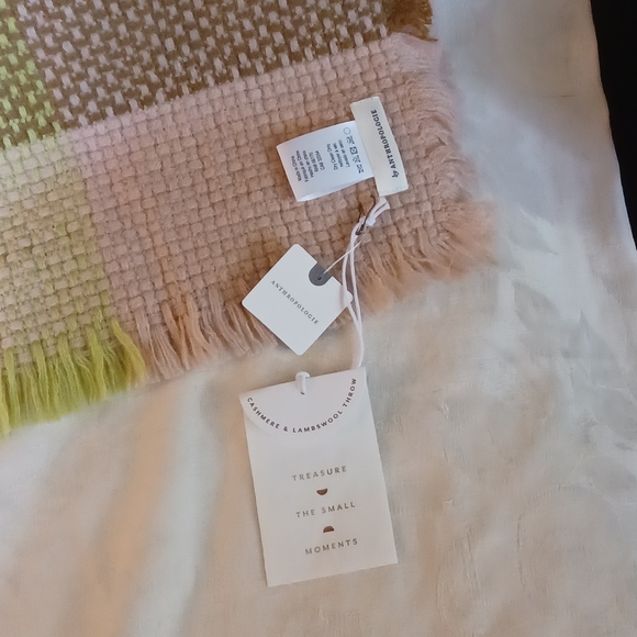 Anthropologie Cashmere & Lambswool Throw, NWT - Picture 5 of 11